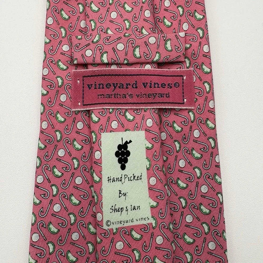 Vineyard Vines Tie Mens Pink Golf Clubs Balls‎ Fish Hooks Preppy Silk Necktie